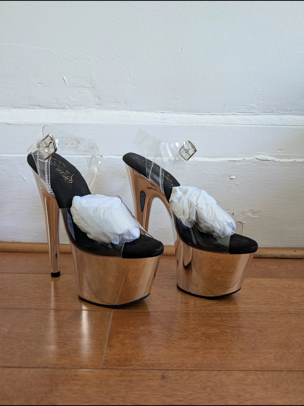 Pleaser Heels - Adore 7 Inch Platform - Size 6